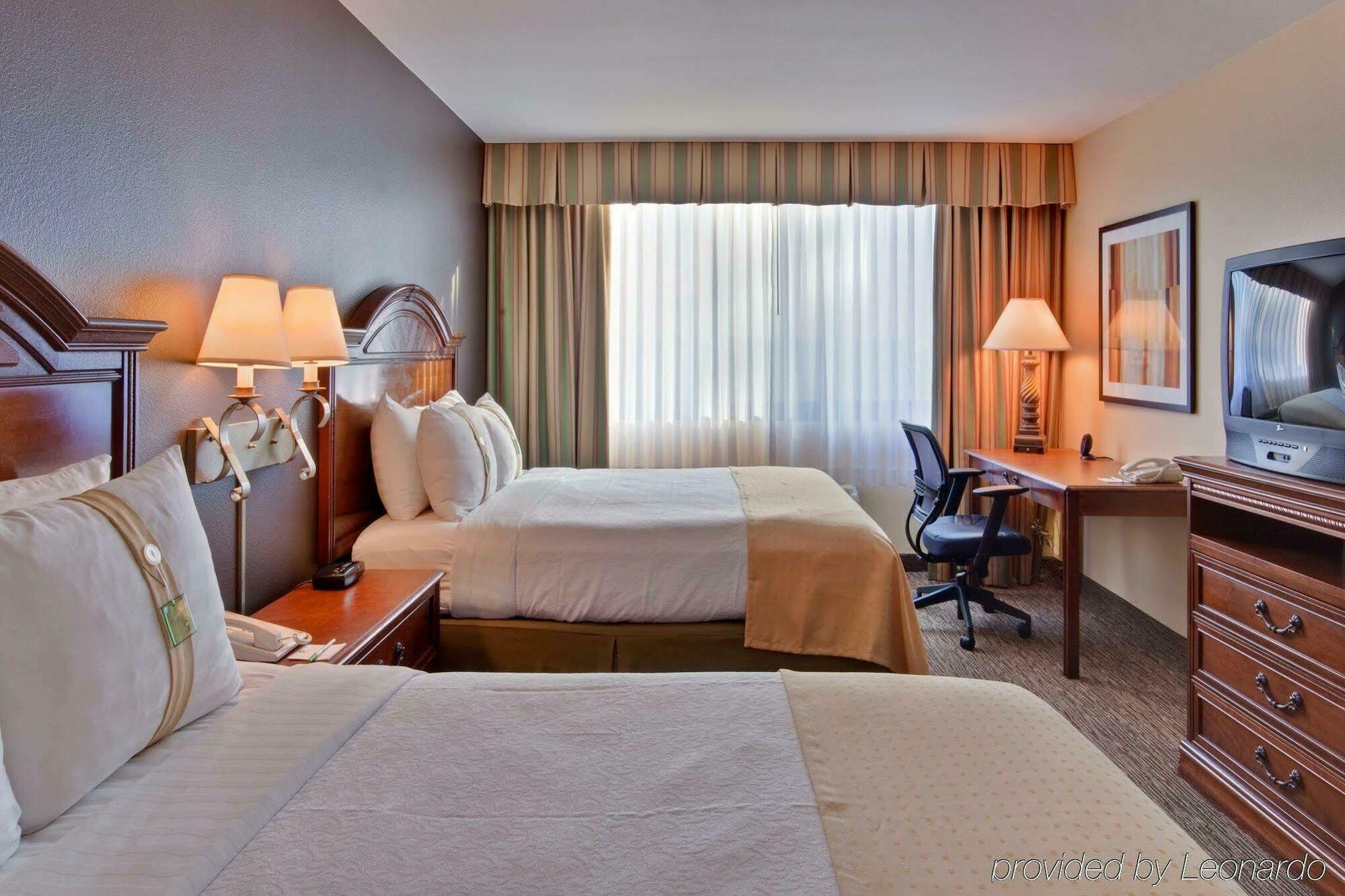 Holiday Inn Hotel & Suites Anaheim By Ihg Eksteriør bilde